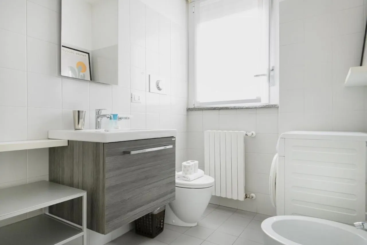 Апартаменты Easylife - Accogliente Dimora Con Balcone Милан
