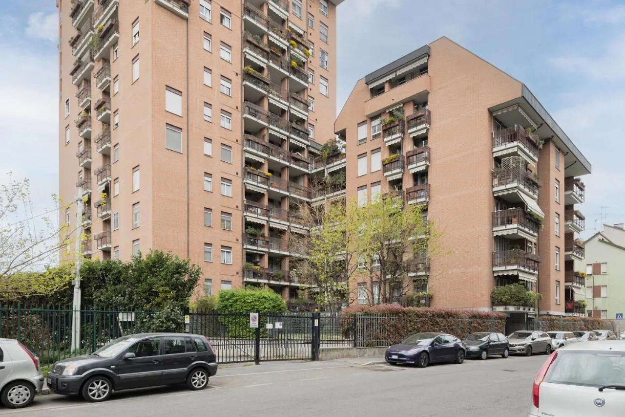Ferienwohnung Easylife - Accogliente Dimora Con Balcone Mailand Apartment